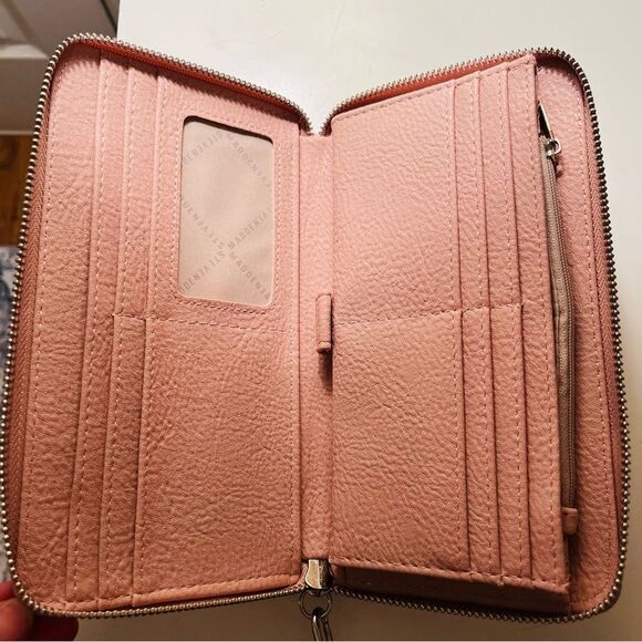 Steve Madden Pink Wristlet Wallet NWOT - Picture 5 of 5